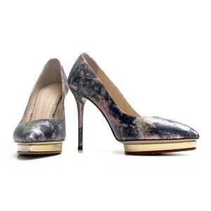 Sz37 / Charlotte Olympia Metallic Platform Pumps